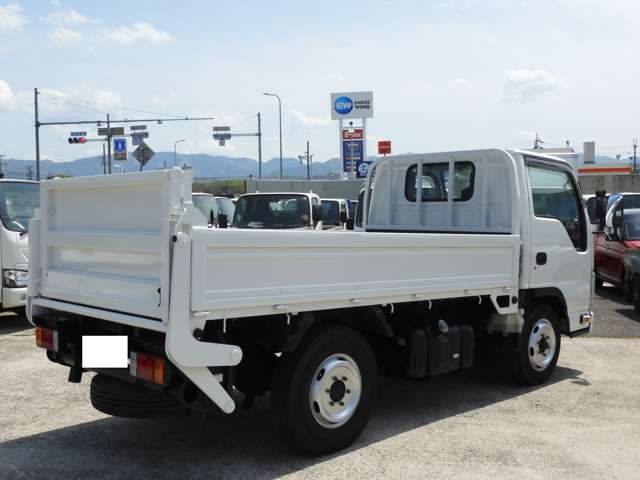 Isuzu Elf 6