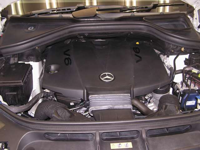 Mercedes-Benz MClass 9