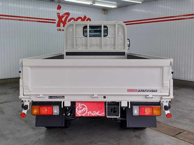 Hino Dutro 11