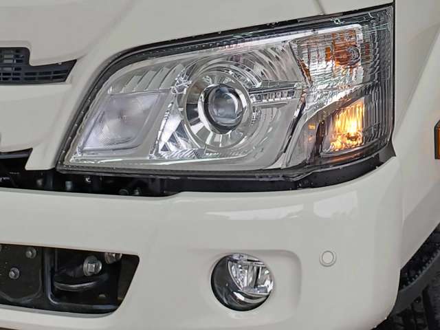 Hino Dutro 7