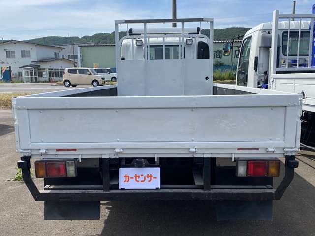 Isuzu Elf 12