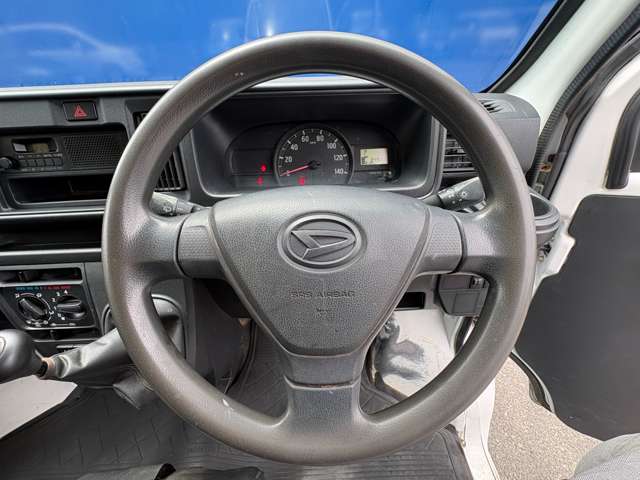 Daihatsu Hijet Cargo 9
