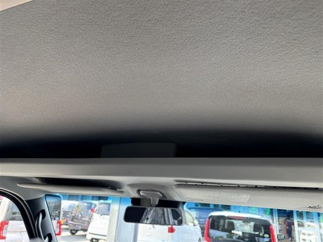 Daihatsu Hijet Cargo 11