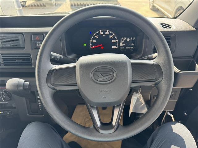 Daihatsu Hijet Cargo 9
