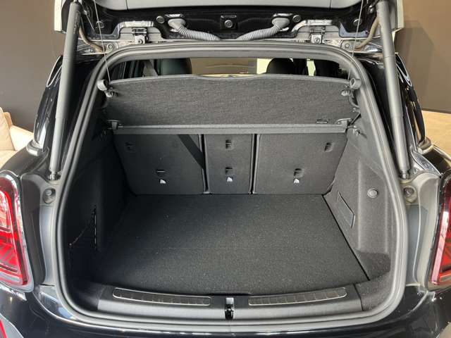 MINI Crossover 11