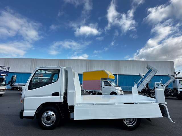 Mitsubishi Fuso Canter 11