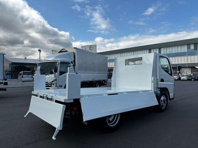 Mitsubishi Fuso Canter 12