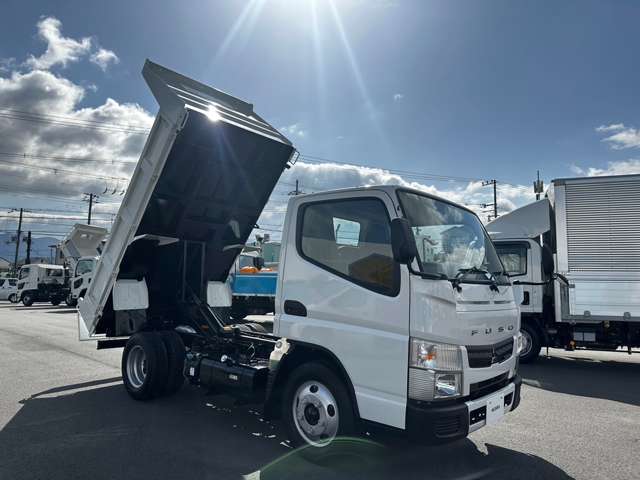 Mitsubishi Fuso Canter 4