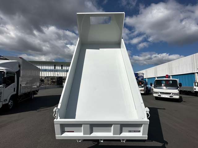 Mitsubishi Fuso Canter 8