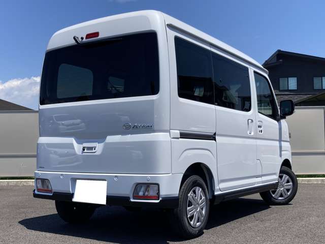 Daihatsu Atrai 7