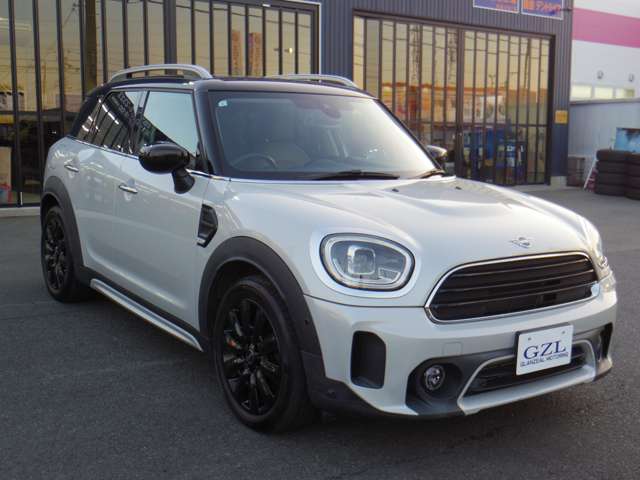 MINI Crossover 11