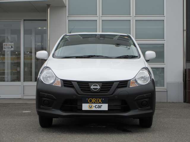 Nissan AD 7