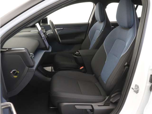 Volvo EX30 12