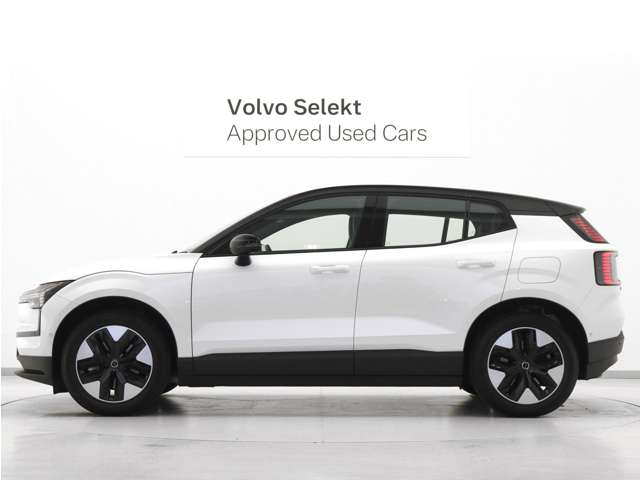 Volvo EX30 5