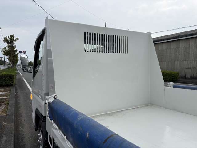 Mitsubishi Fuso Canter 11