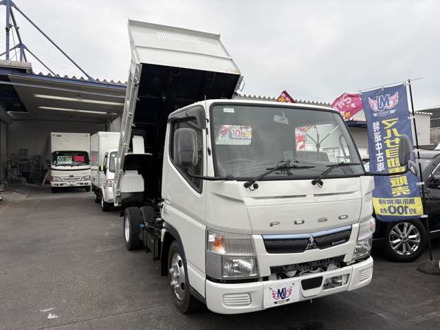 Mitsubishi Fuso Canter 2