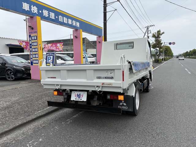 Mitsubishi Fuso Canter 10