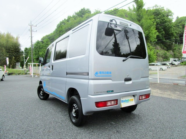 Mitsubishi Minicab MiEV 2