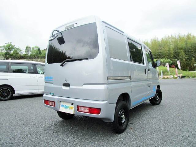 Mitsubishi Minicab MiEV 6