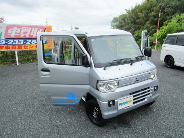 Mitsubishi Minicab MiEV 7