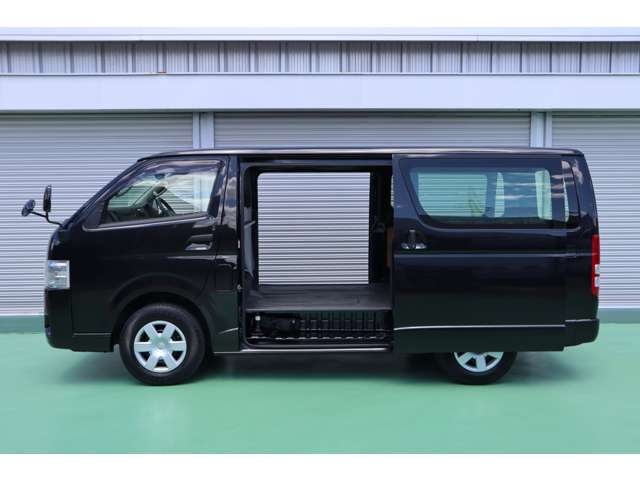 Toyota Regius Ace 9