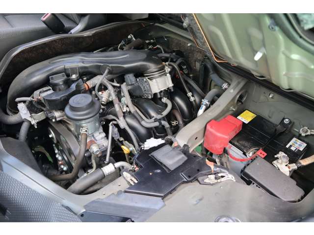 Toyota Regius Ace 10