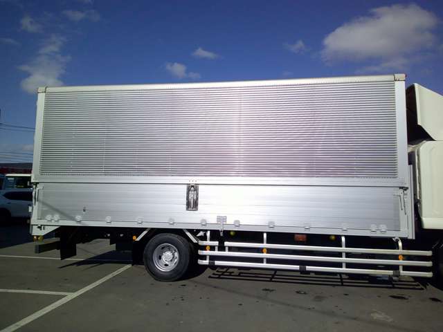 Isuzu Forward 12