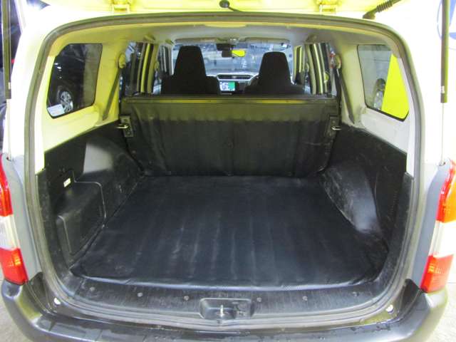 Toyota Probox Van 9