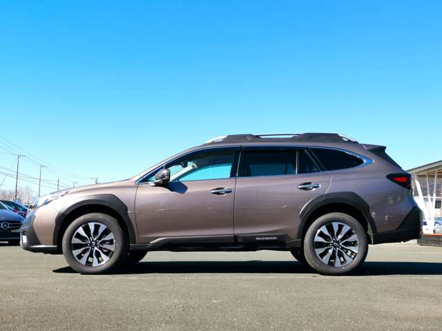 Subaru Legacy Outback 11