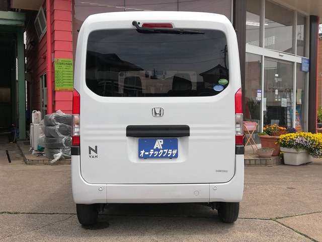 Honda N-VAN 8