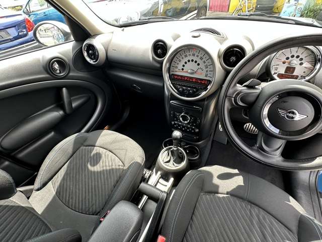 MINI Crossover 12