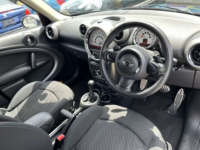 MINI Crossover 9