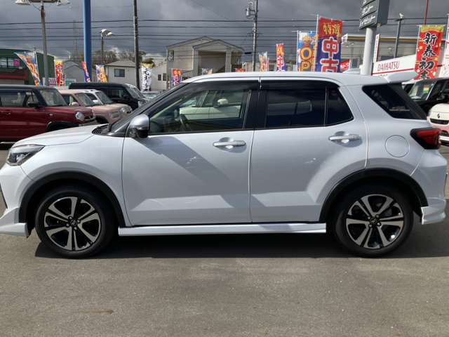 Daihatsu Rocky 7