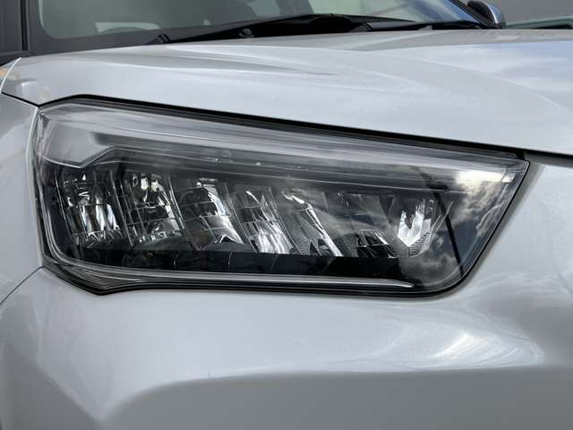 Daihatsu Rocky 10