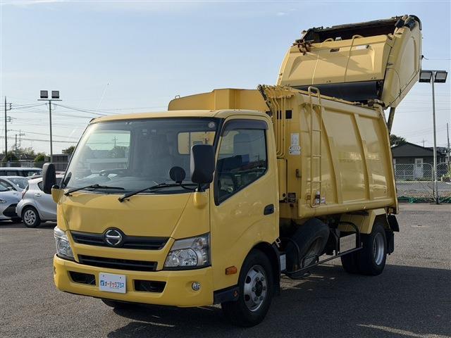 Hino Dutro 11