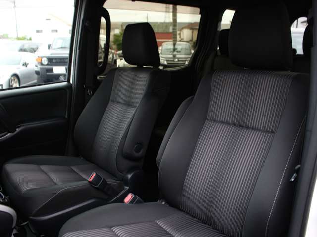 Toyota Voxy 10