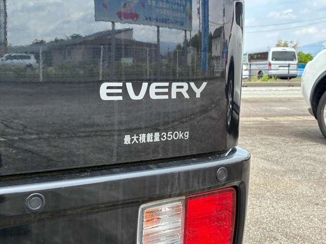 Suzuki Every 8