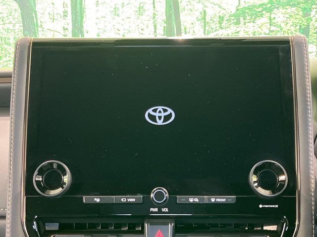 Toyota Alphard 3