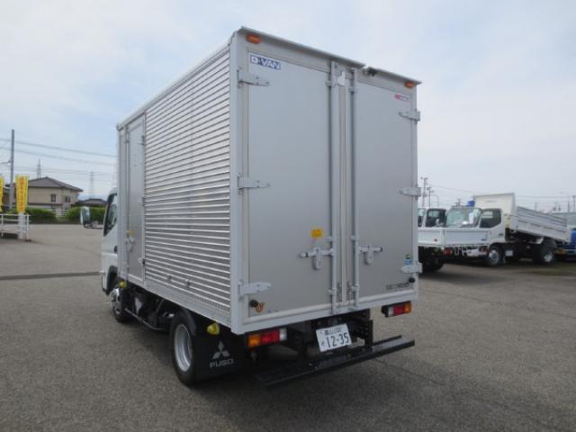 Mitsubishi Fuso Canter 5