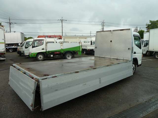 Mitsubishi Fuso Canter 11
