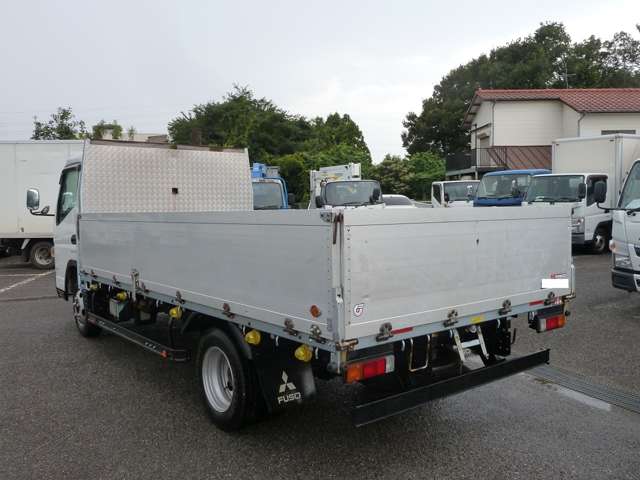Mitsubishi Fuso Canter 8