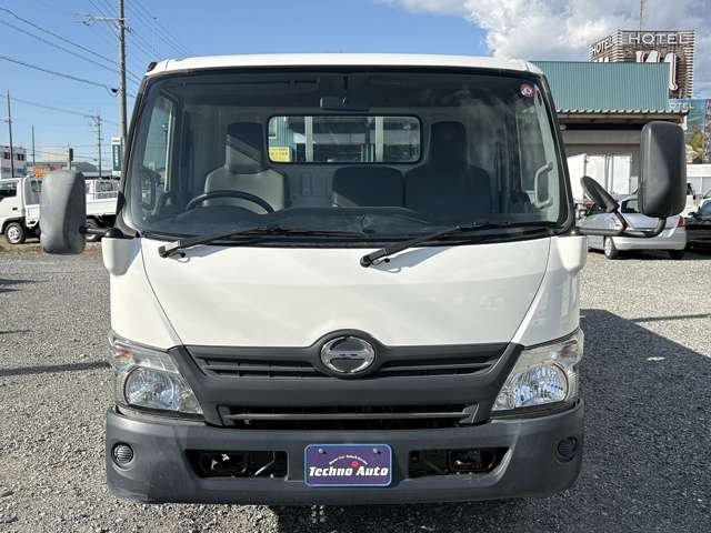 Hino Dutro 4