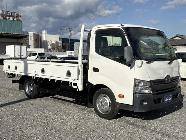Hino Dutro 5