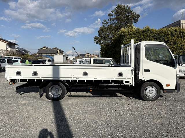 Hino Dutro 6