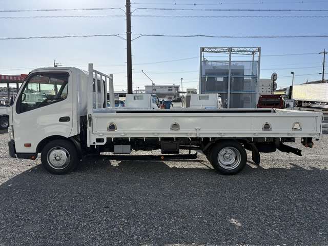 Hino Dutro 7