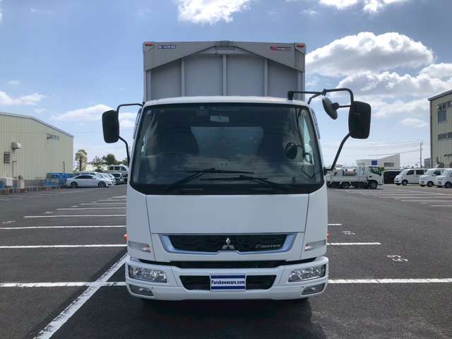 Mitsubishi Fuso Fighter 4