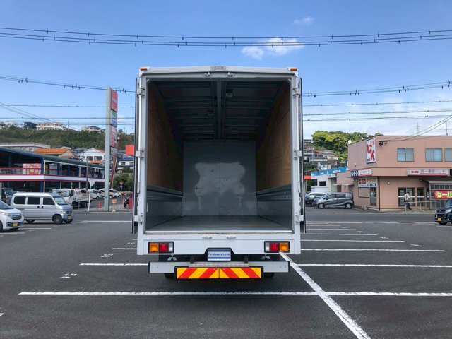 Mitsubishi Fuso Fighter 8