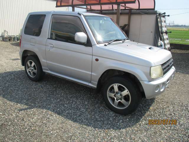 Mitsubishi Pajero Mini 12