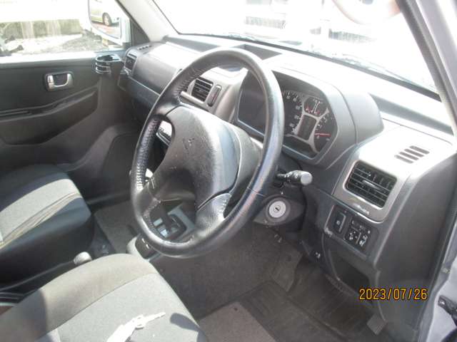 Mitsubishi Pajero Mini 3