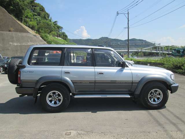 Toyota Land Cruiser 80 11